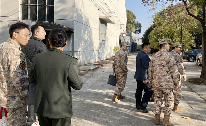 精准调查 深挖潜力 六合区人武部走访康发双螺杆造粒机等葛塘街道重点企业